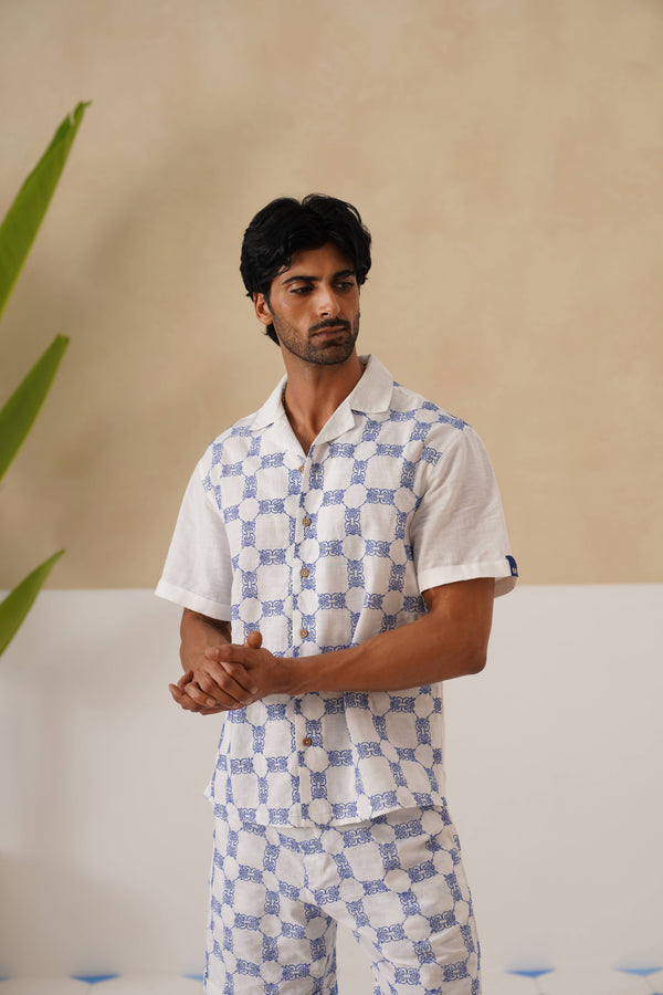 Knotty Krabs (Linen) Shorts - Salt (White)