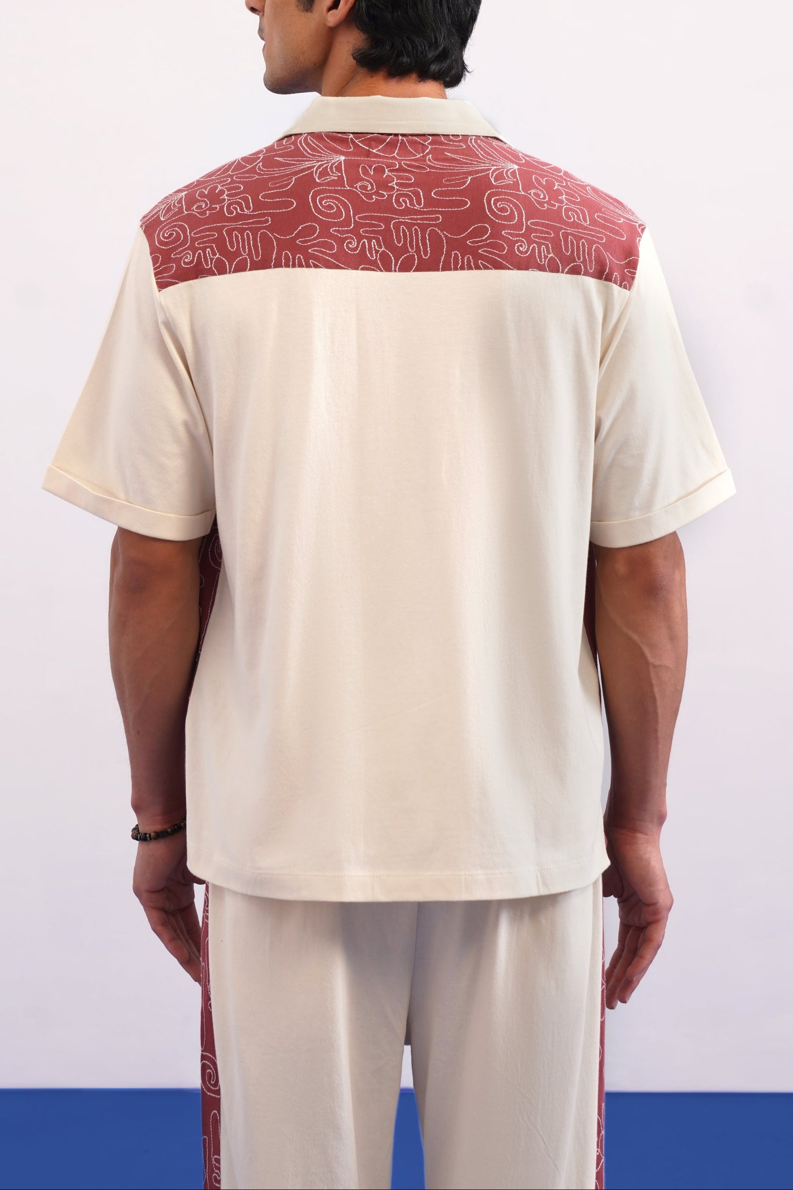 COASTAL GLYPH COTTON KNIT PJ CO-ORD SET - CREAMY CLOUD/APPLE BUTTER