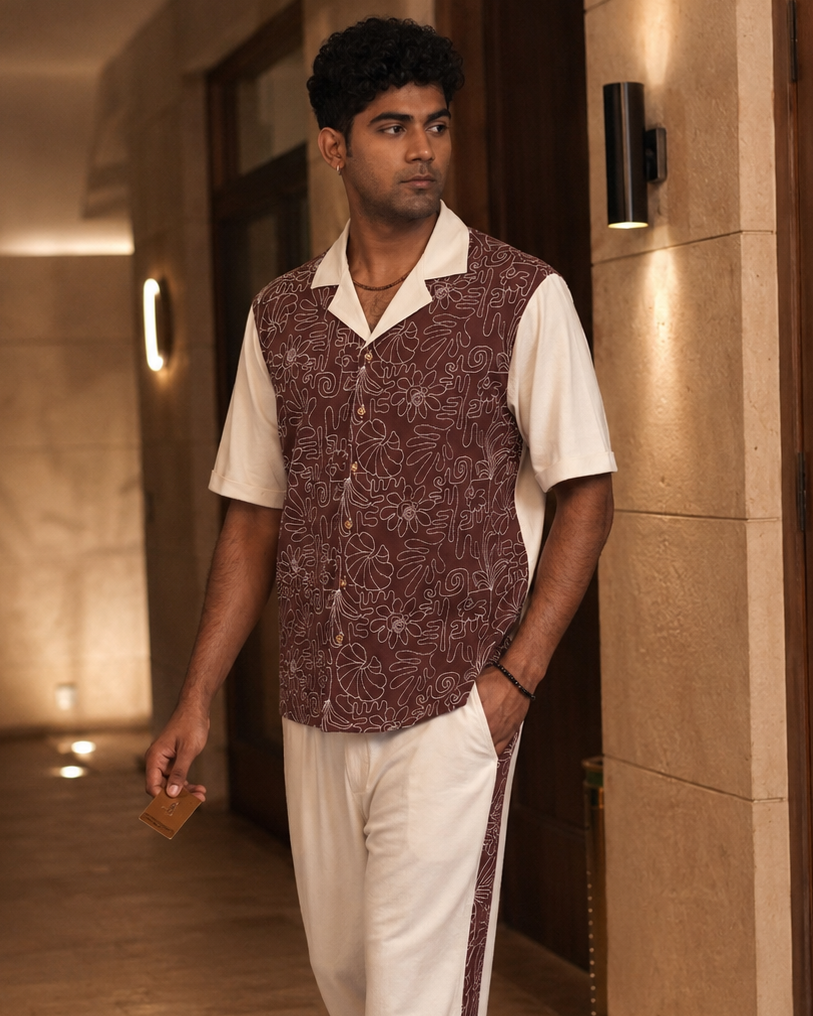 COASTAL GLYPH COTTON KNIT SHIRT - CREAMY CLOUD/ESPRESSO BEAN