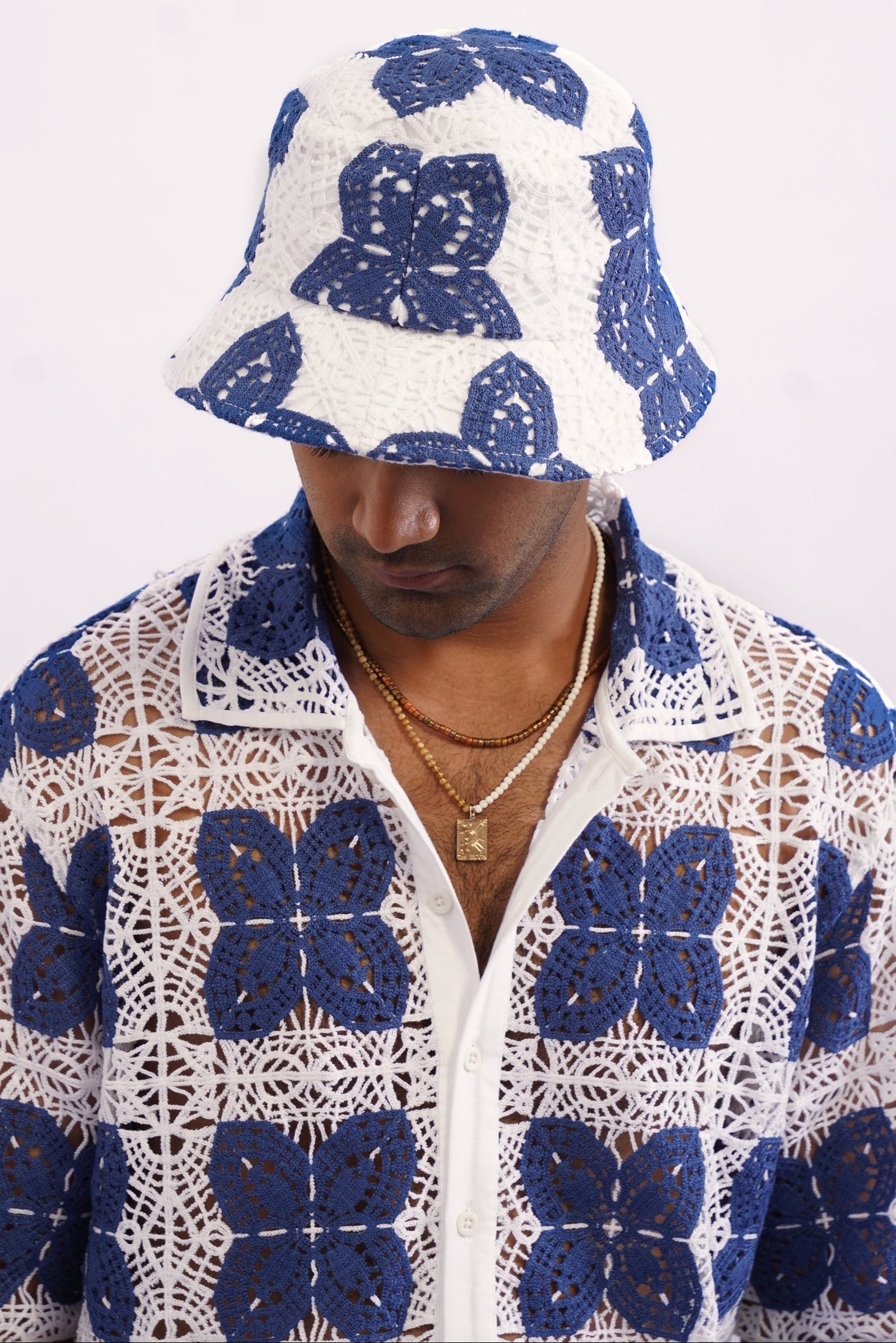 AZUR BLOOM GUIPURE BUCKET HAT - PORCELAIN NAVY
