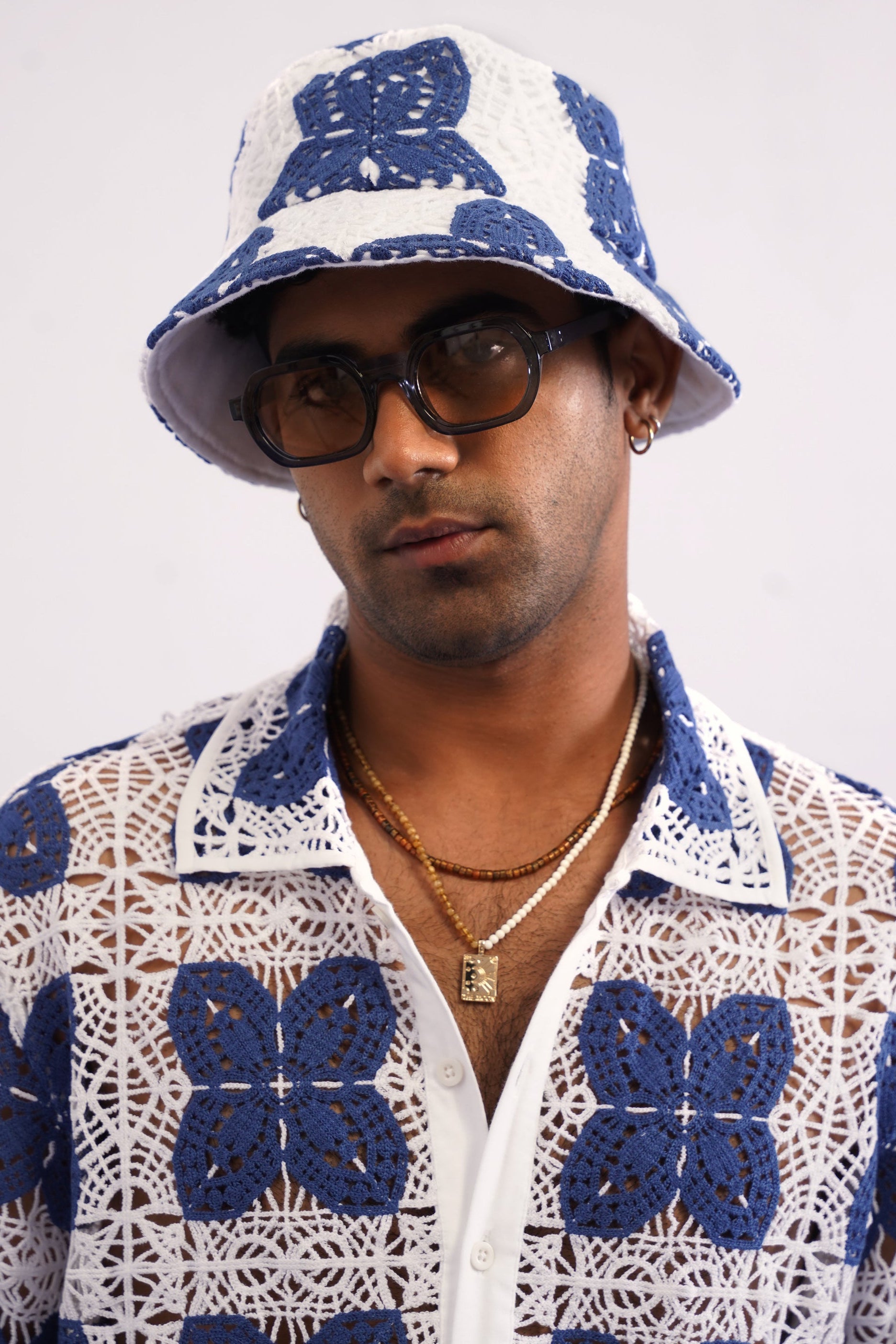 AZUR BLOOM GUIPURE BUCKET HAT - PORCELAIN NAVY